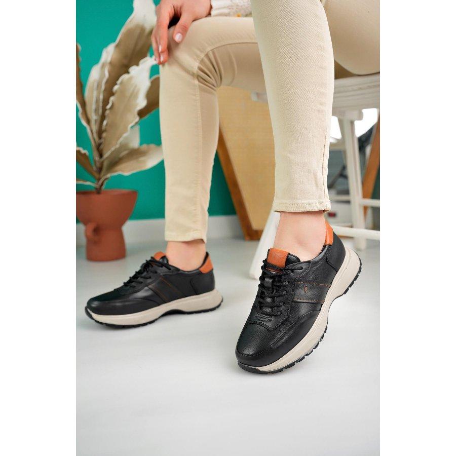 Женские кроссовки из натуральной кожи