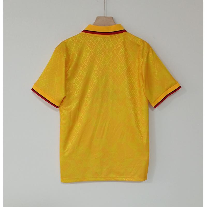 Retro jerseys: Santos, Neymardini, England, Beckham, Gerard Lampard, AC Kaká jersey
