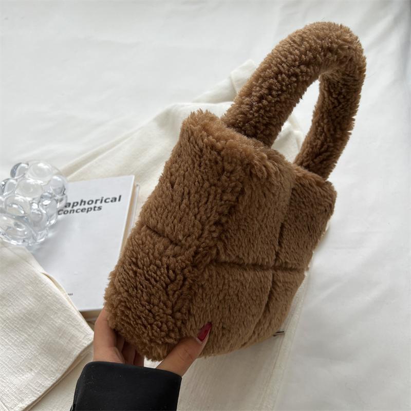 2024 зимняя женская сумка из искусственного меха, женская сумка на плечо, теплые плюшевые сумки для женщин, модный пушистый женский клатч