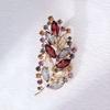 Retro Crystal Leaf Brooch, High-End Women'S Exquisite Brooch, Niche Anti-Light Pin Temperament, Suit Accessories