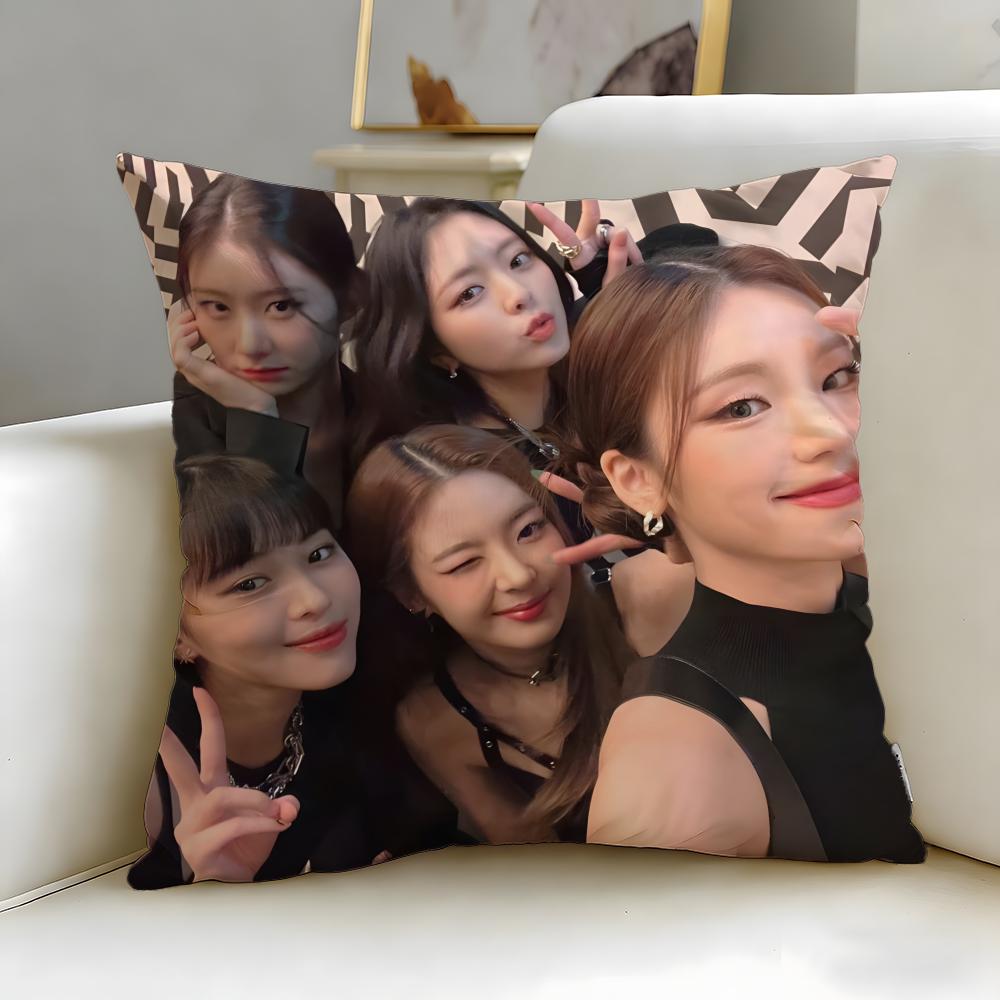 Стиль K-pop Группа Itzy Наволочка-подушка Мягкая и Легко стирающаяся – Универсальная Для Дивана, Кровати, Путешествий и Офиса