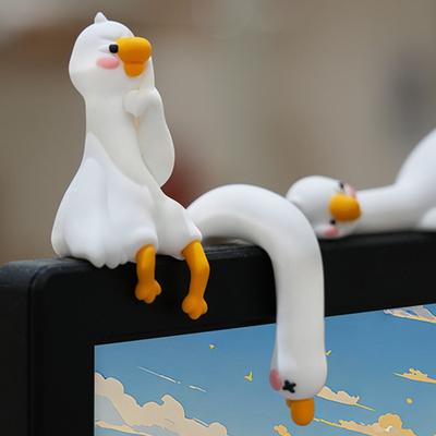 Миниатюрная фигурка гуся из смолы, забавная смоляная маленькая гусыня, декор для компьютера, коллекционная, милая 3D поделка, скульптура для офисного стола, приборной панели автомобиля, домашнего декора