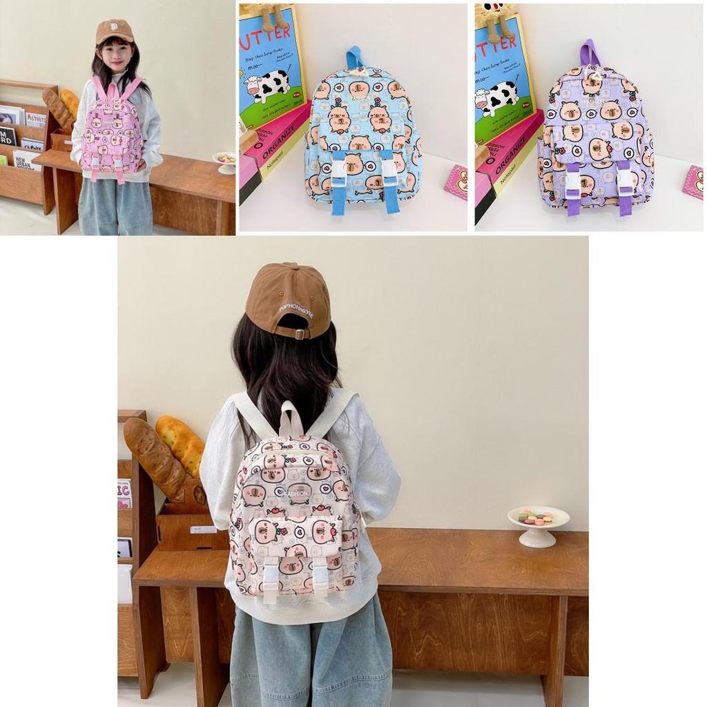 Яркий рюкзак для детского сада «Капибара» для детей от 2 до 5 лет. Мягкий прочный материал с забавным дизайном.