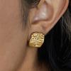 Yori Fashion Серьги-гвоздики из нержавеющей стали с молотковым покрытием, плиссированные, геометрической формы, квадратные, для женщин, элегантные, шикарные, привлекательные, ювелирный подарок