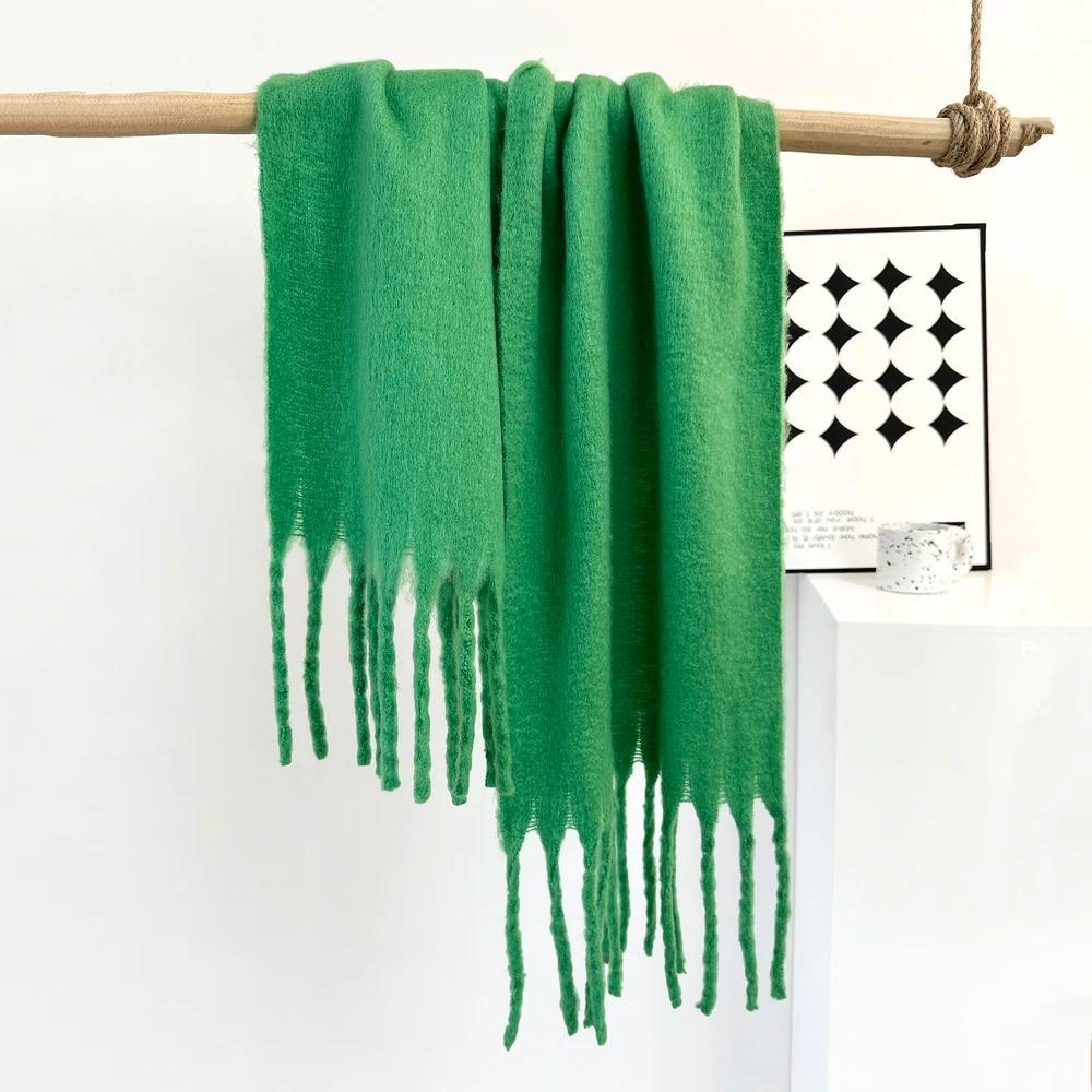 Зимний теплый шарф для женщин и девочек, модная однотонная шаль, палантин из искусственного кашемира, бандана для женщин, однотонная мягкая шаль, классический пушистый шарф с кисточками