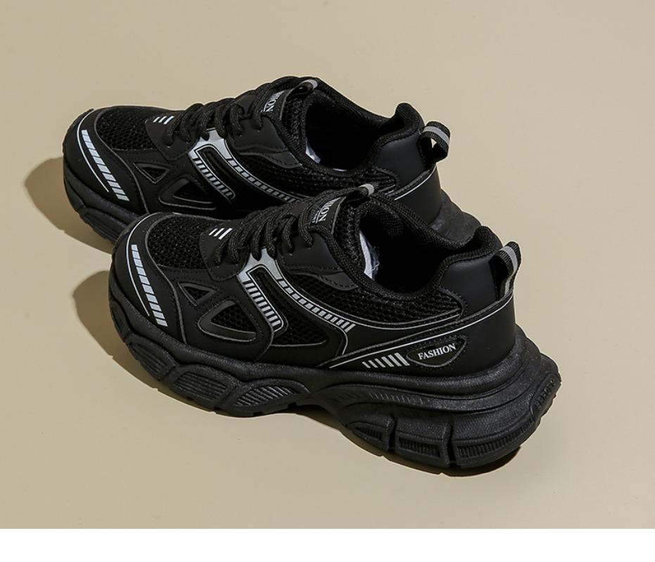 Мода Новые женские вулканизированные туфли Круглый носок Плоские туфли для женщин На шнуровке Платформа Женские кроссовки Уличная повседневная Воздушная сетка Обувь для пар