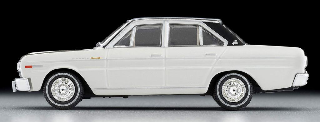 Tomica Limited Vintage Scale Nissan Cedric Personal Deluxe V 1970 Model 1/64 LV-37b (White/Black) (Finished Product)