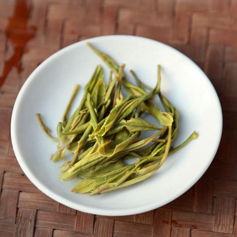 Чай зеленый Хуаншань Мао Фэн высокогорный дикий весенний чай 2023 года 250г