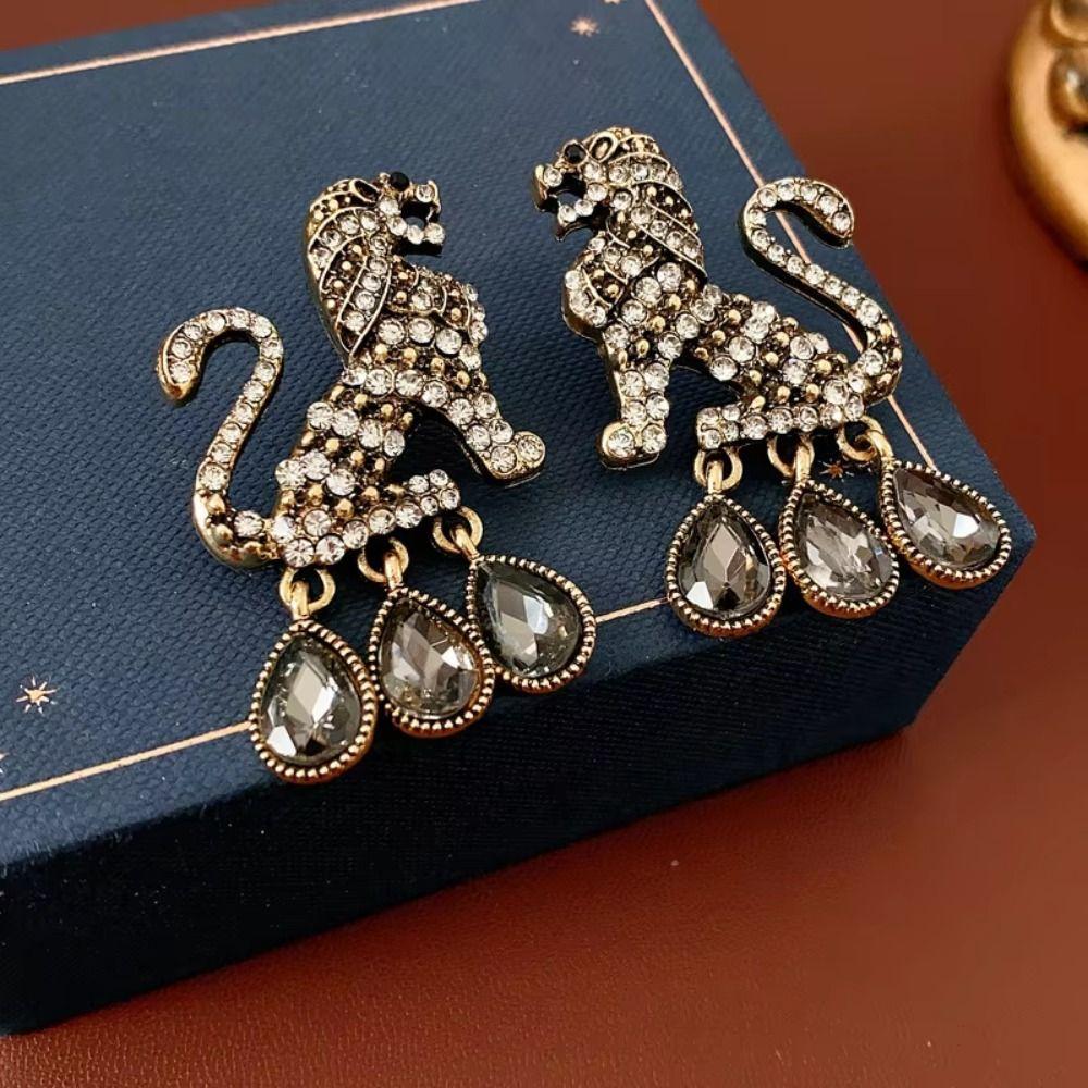 Винтажные серьги-кисточки в виде льва, нежные женские украшения, серьги-капли с бахромой, свадьба