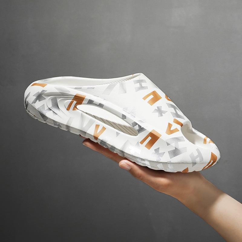 Summer men's and women's beach shoes soft sole slippers casual non-slip outdoor flat sandals men's and women's new couple shoes