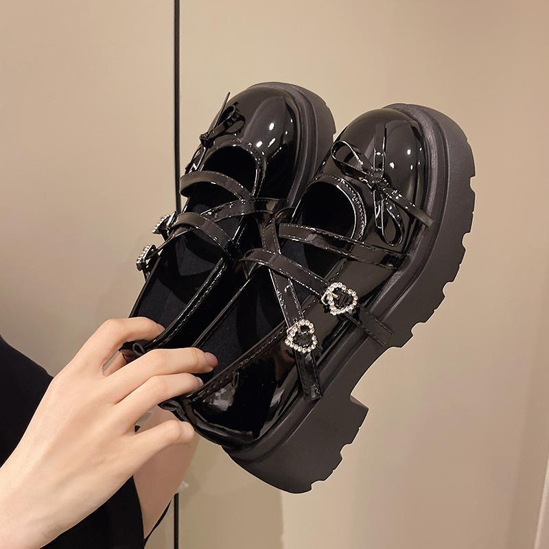 Осень 2025 платформа маленькие кожаные туфли женская юбка 100 сочетающиеся туфли Мэри Джейн женский толстый каблук новая мода