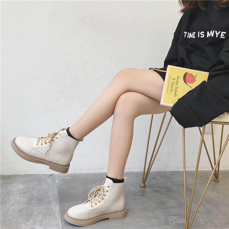 Женские ботильоны на плоской платформе, весенние ботинки, черные, со шнуровкой, черные, средние, туфли на толстой подошве, модная обувь для вечеринок cvb56