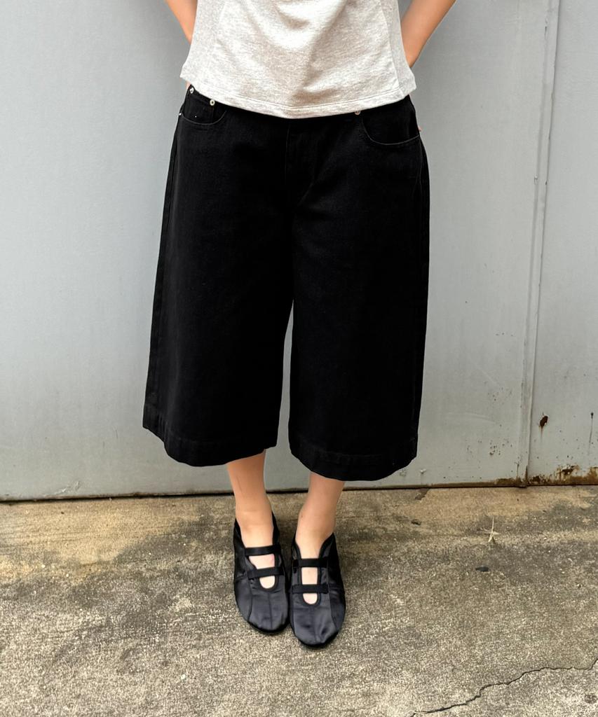 MILLO WOMEN Maxi Denim Bermuda Pants [Black]