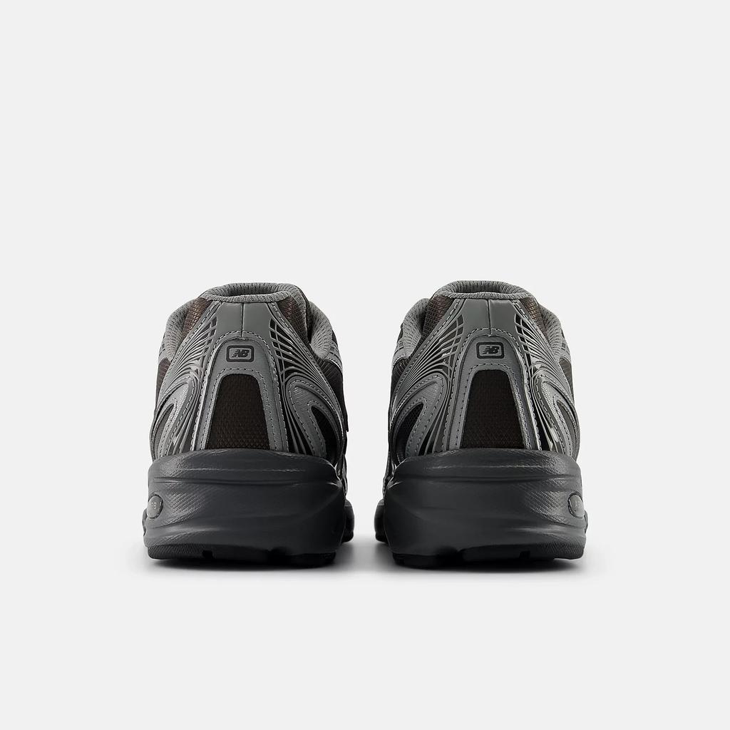 U7407YI New Balance 740 Черный Металлик (Мужской)