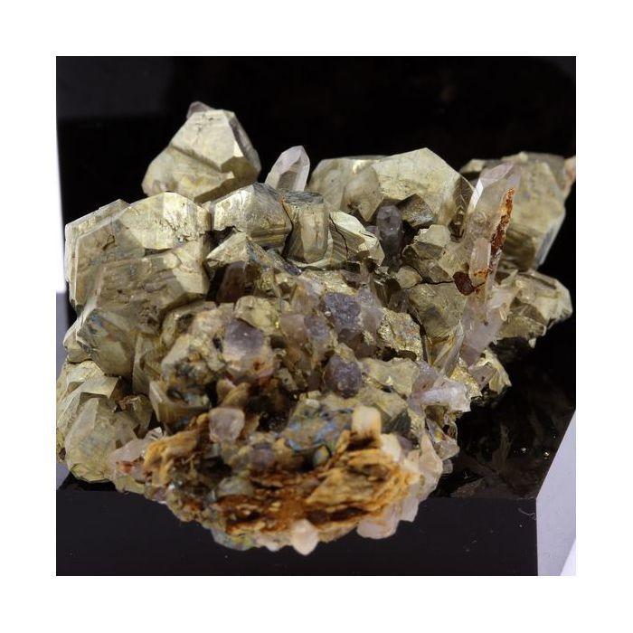 Pyrite, Quartz, Sidérite 396.2 carats