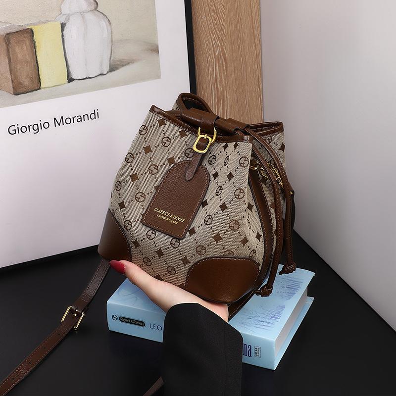 Новая осенне-зимняя сумка-ведро, женская сумка через плечо, высококачественная текстура, сумка через плечо Niche