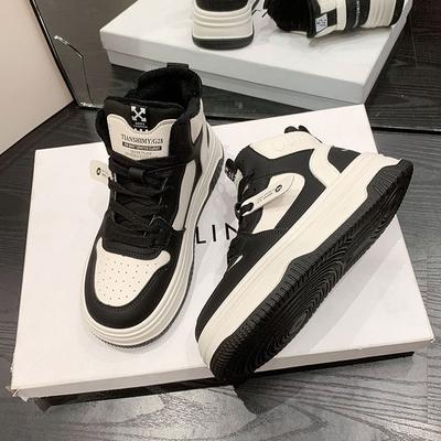 Высокие теплые туфли на толстой подошве 2024 года, зимние повседневные спортивные туфли из бархата с цветными блоками, женские кроссовки на платформе