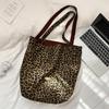 Холщовая сумка с леопардовым принтом: Женская сумка через плечо большой вместимости, коллекция Осень/Зима 2024, новый дизайн двойной сумки.