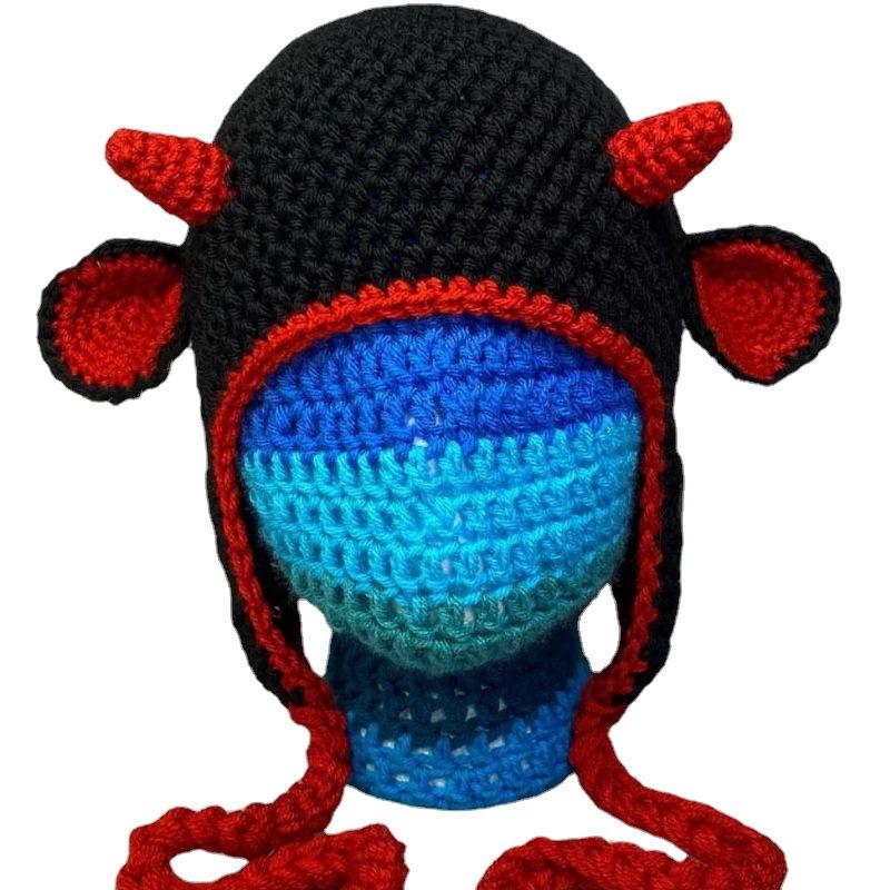 Связанная вручную шапка-ушанка в виде скелета на Хэллоуин