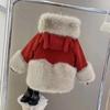 Шерстяной свитер для девочек в корейском стиле с искусственным мехом – модное пальто осень/зима 2024 года.