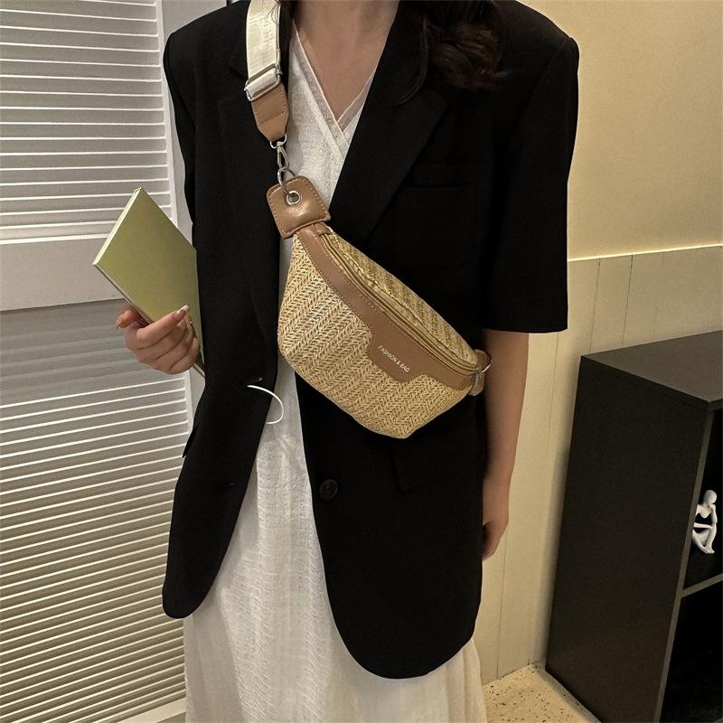Fashionable Braided Women's Waist Bag New Spring Korean Style Trendy Breast Bag Simple Casual Shoulder Bag