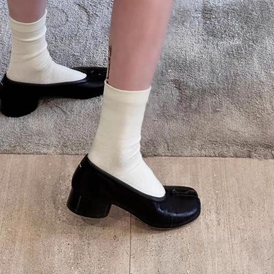 Версия из овчины~ Нишевые туфли-лодочки из натуральной кожи на толстом каблуке с мелким вырезом, женские туфли-копытца, туфли с раздвоенным носком, Ма