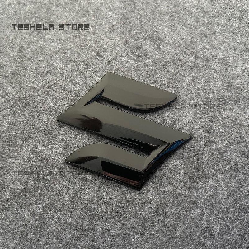 3D ABS Bright black SWIFT Logo Emblem Letters Car Styling Trunk Badge For SUZUKI SWIFT Bottom Front Grille Badge Accessories