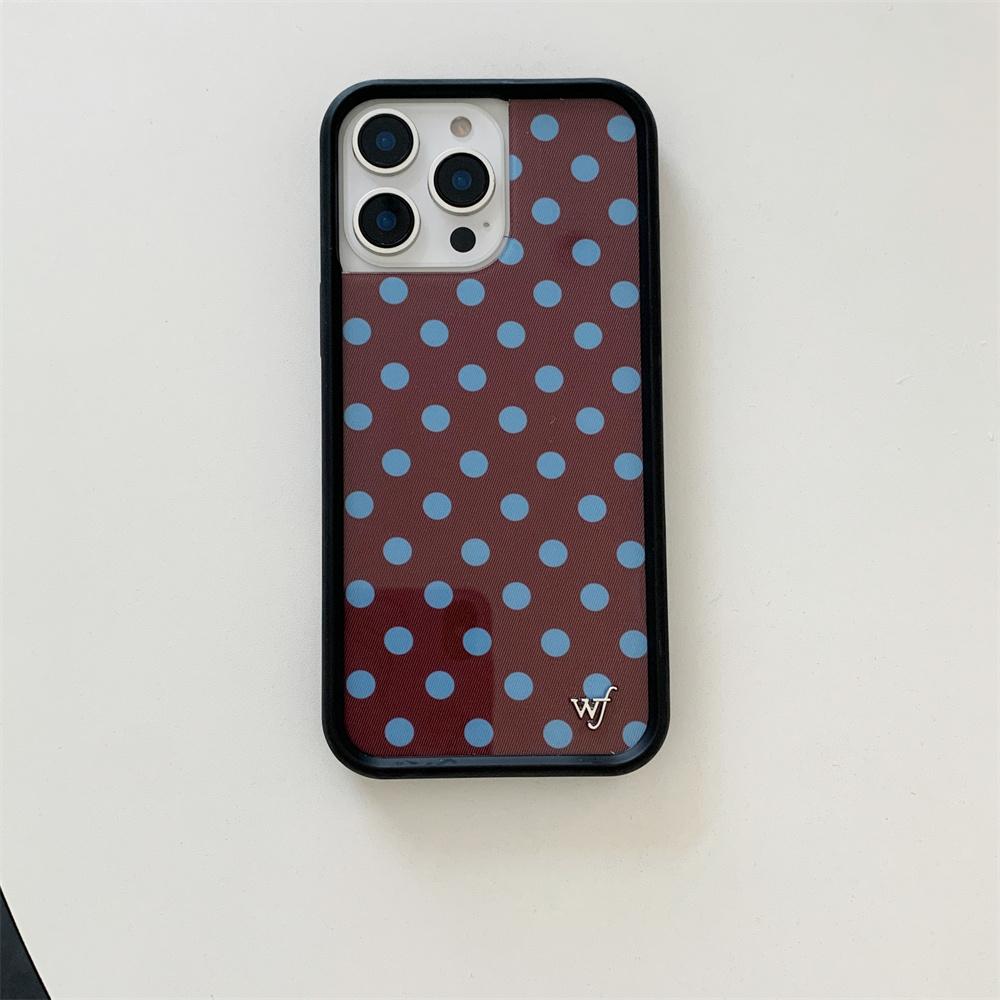 Новый Чехол для Телефона Wildflower 3D WF Ins в Горошек с Клубникой и Вишней для iPhone 16 15 14 13 12 17 Pro Max 16 Plus Милый Мультяшный Чехол