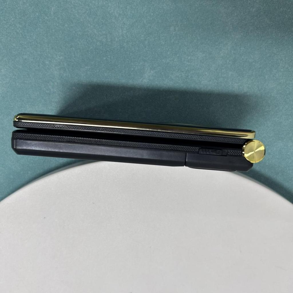 Абсолютно новый телефон-раскладушка YEEMI M3-1 GSM 2G с экраном 2,8 дюйма, двумя SIM-картами, камерой 8 Мп, светодиодной подсветкой, громким голосом и большими кнопками, мобильный телефон