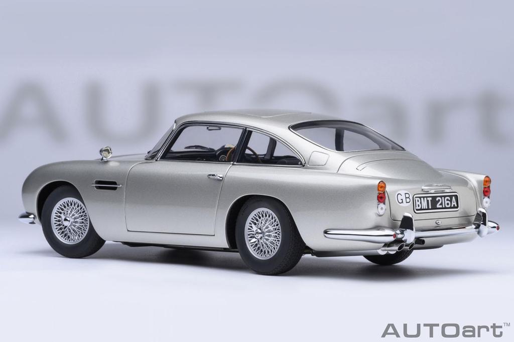 AUTOart Aston Martin DB5 Bond Car Complete Product 70296 1/18 "007/Goldfinger"