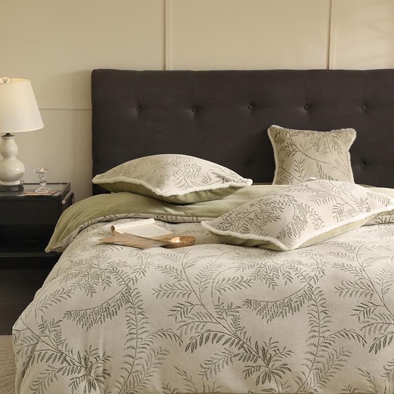 320г Супер Теплый Зимний Молочный Вельвет 4 Предмета Постельного Белья из Кораллового Флиса с Двусторонним Флисом - Простыня и Пододеяльник в Комплекте