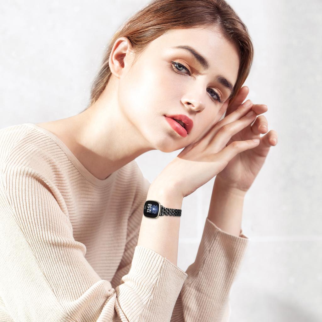 Для Fitbit Versa 4/Sense 2 Сменный ремешок из нержавеющей стали Полый металлический браслет для часов с 5 звеньями