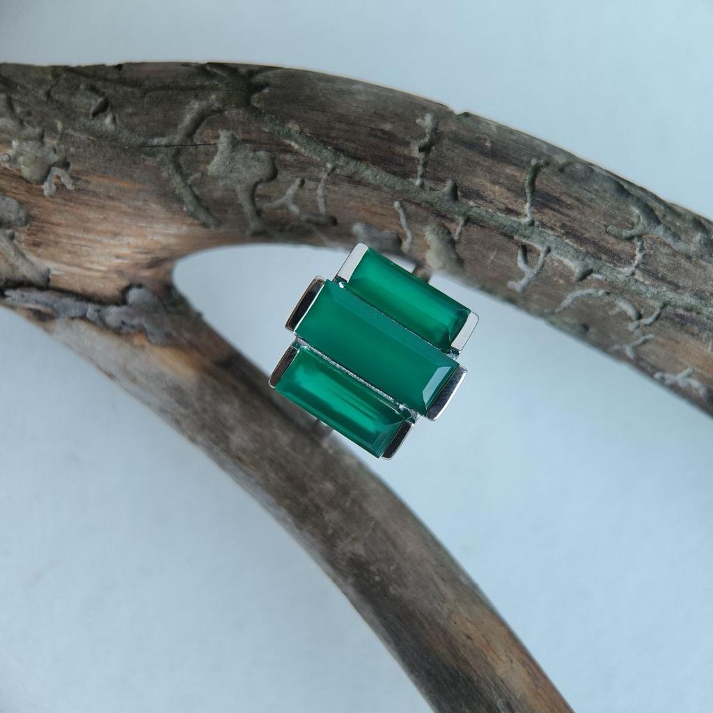 Серебряное кольцо с натуральным агатом 6.893ct, вес изделия 5,29 гр (2196228)