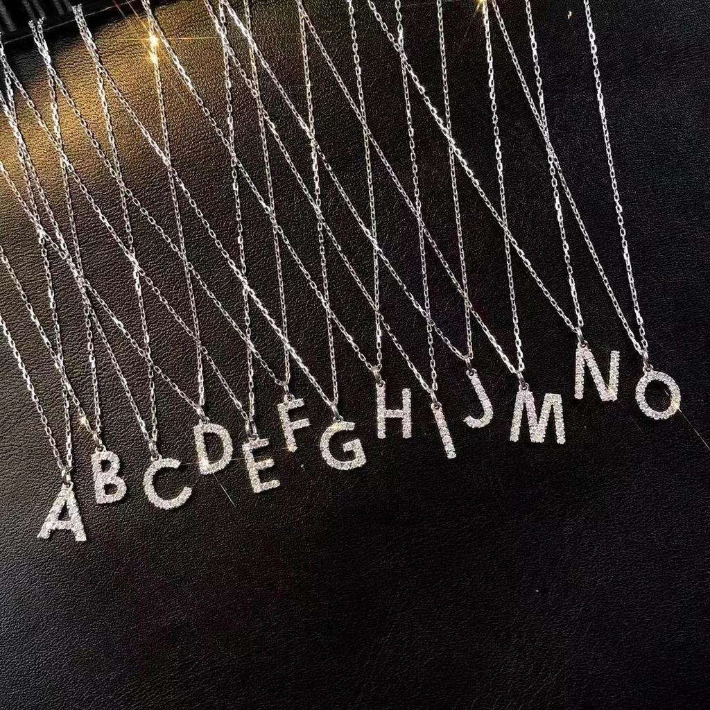 26 English Letters Clavicle Necklace: Fashionable, Simple, High-End, Non-Fading Design for Women