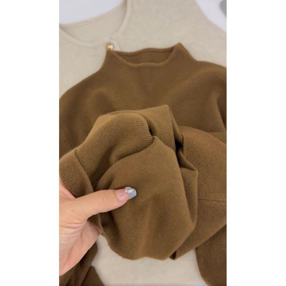 Niche Women's Thick Autumn Winter Sweater, Korean Style Versatile Half-High Collar Base Layer.
