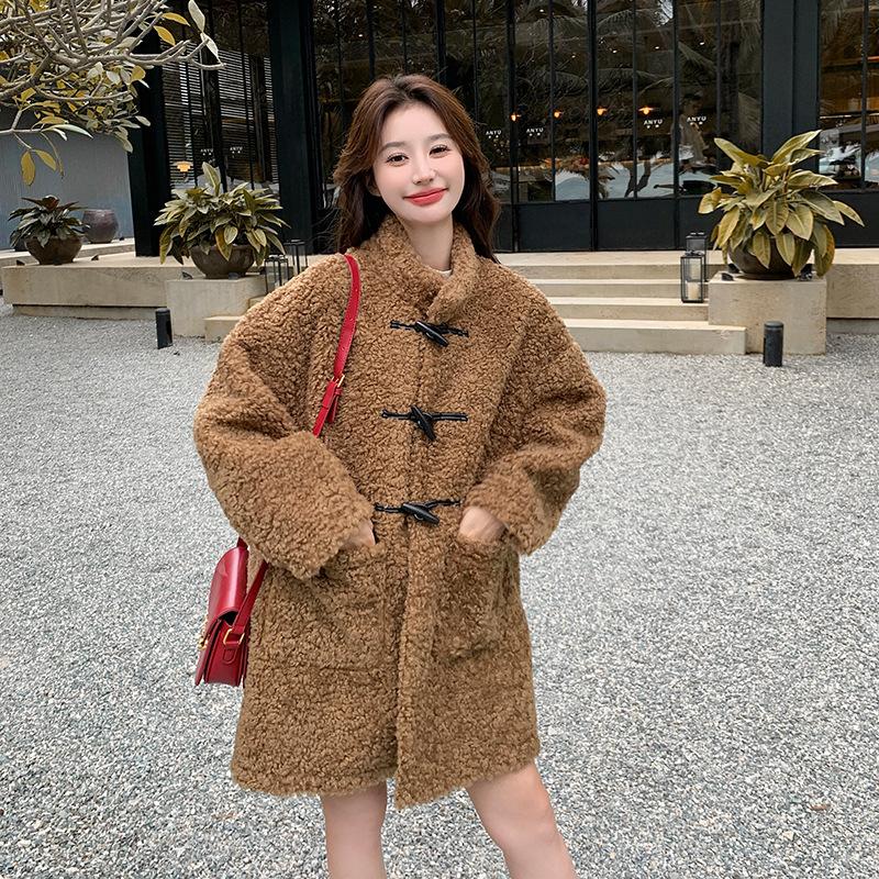 МОДА Зимняя ленивая мягкая вощеная толстая искусственная овечья шерсть с интегрированной роговой пряжкой средняя и длинная меховая женская меховая куртка одежда