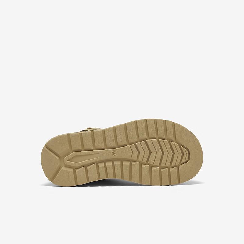 Женские зимние ботинки Bata до середины голенища с шерстяной подкладкой