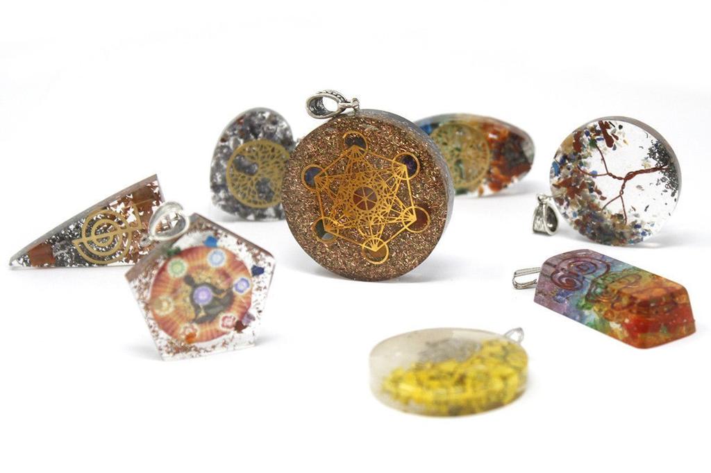 Orgonite Pendant 7 Chakra Stones Oval Tree