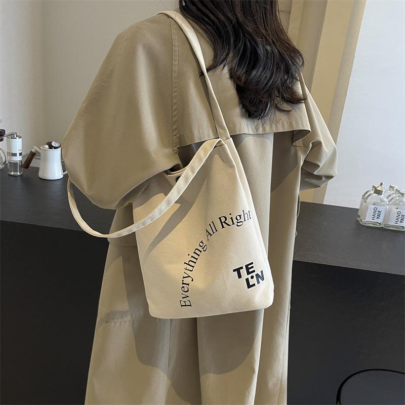 Холщовая сумка женская большая вместимость 2024 новая осень досуг популярная в этом году, сумка через плечо сумка-ведро