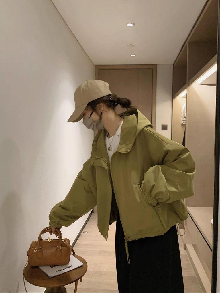 Женский осенний тренч в стиле колледжа 2025 года: Свободная, повседневная, ветрозащитная и морозостойкая.