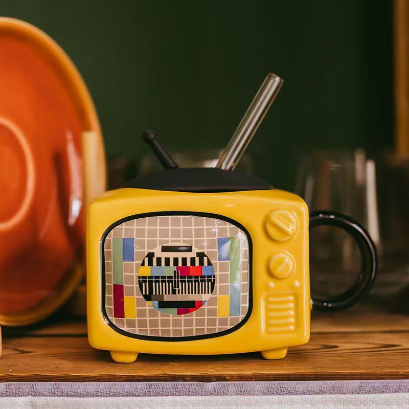 Creative Retro 3D Television Ceramic Coffee Mugs TV Shape Milk Beer Mugs with Cover Household Cup Exquisite Drinking Drinkware