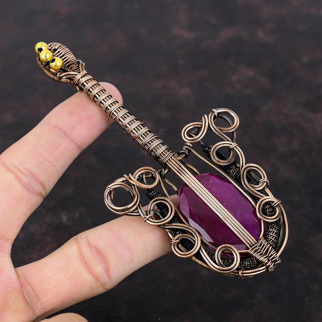 Кулон с ограненным кашмирским рубином, подвеска из медной проволоки, подвеска с драгоценным камнем, гитарная бижутерия, этническая подвеска, медная бижутерия ручной работы, подарок для мамы