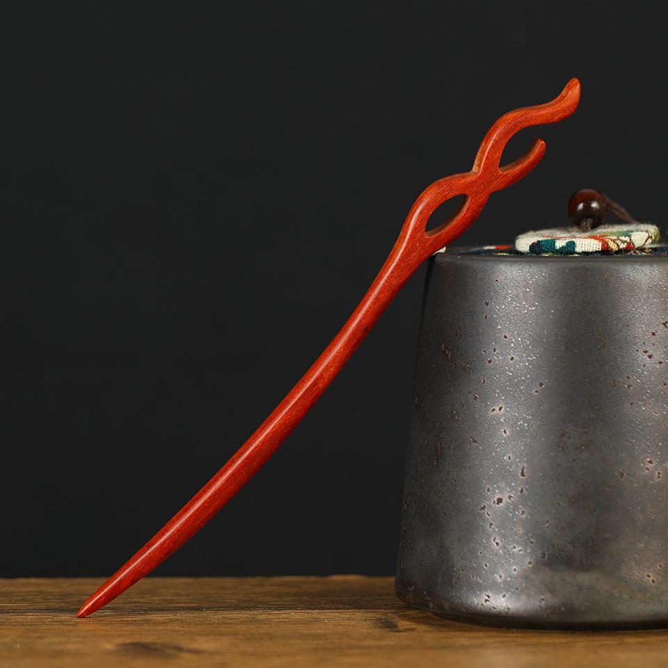 Заколка из красного сандалового дерева для прически-пучка: Элегантный древнекитайский стиль