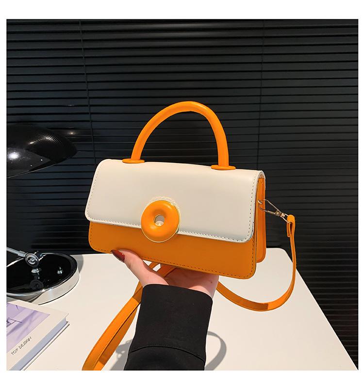 2024 летняя новая повседневная маленькая квадратная сумка нишевый дизайн портативная маленькая женская красивая сумка на плечо