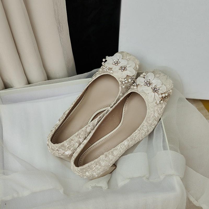 Весна и осень Новый стиль Модные удобные элегантные износостойкие и универсальные туфли-лодочки с цветочным узором и квадратным носком на толстом каблуке