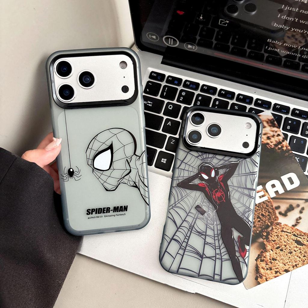 Креативный чехол Marvel Человек-Паук для iPhone 15/14/13 Pro Max