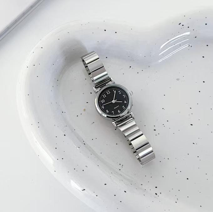 Элегантные женские часы с серебряным браслетом в виде бамбуковых звеньев - Простая, модная роскошь с маленьким циферблатом