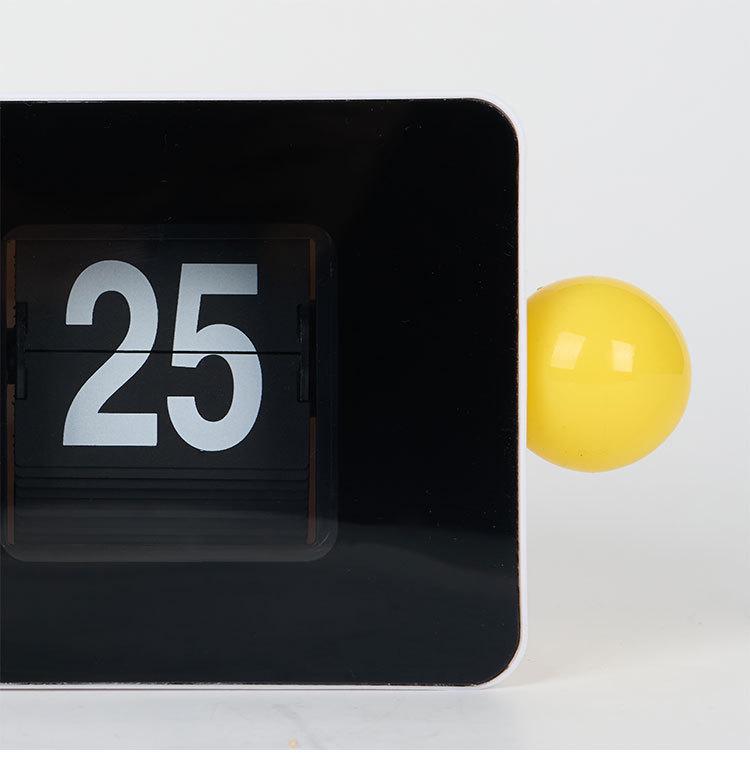 Ретро-часы с перекидными цифрами в скандинавском стиле: Автоматическое переворачивание страниц, идеально подходит для стола или прикроватной тумбочки в гостиной, спальне или кабинете. Простой и креативный дизайн.