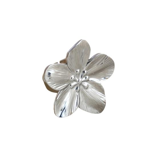 Кольцо с цветком, регулируемое, полированное, металлическое, сплошного цвета, гладкое, преувеличенного стиля, лепестковое, женское, для выпускного бала, подарок на день рождения, праздничный подарок, ювелирные изделия