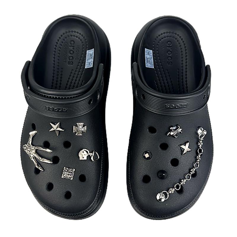 Crocs Классические Крылья Черепа Ручная Цепь BNK Английские Буквы Граффити Сердце Звезда Уникальное Отверстие Обувь Унисекс Черный